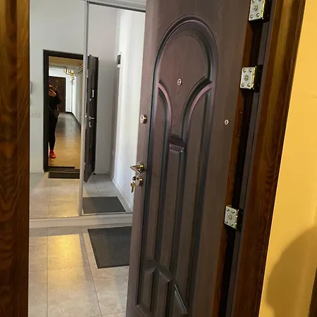 Centrul Vechi Al Capitalei * Bucarest